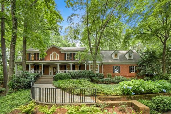 965 Crest Valley DR, Atlanta, GA 30327