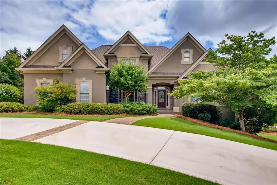 6507 Secret Cove CT, Flowery Branch, GA 30542