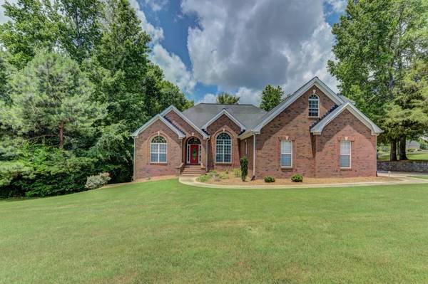 10 Northwood Springs DR, Oxford, GA 30054