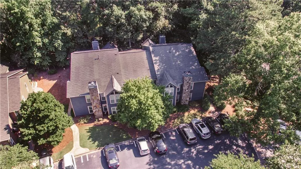 3307 Canyon Point CIR, Roswell, GA 30076