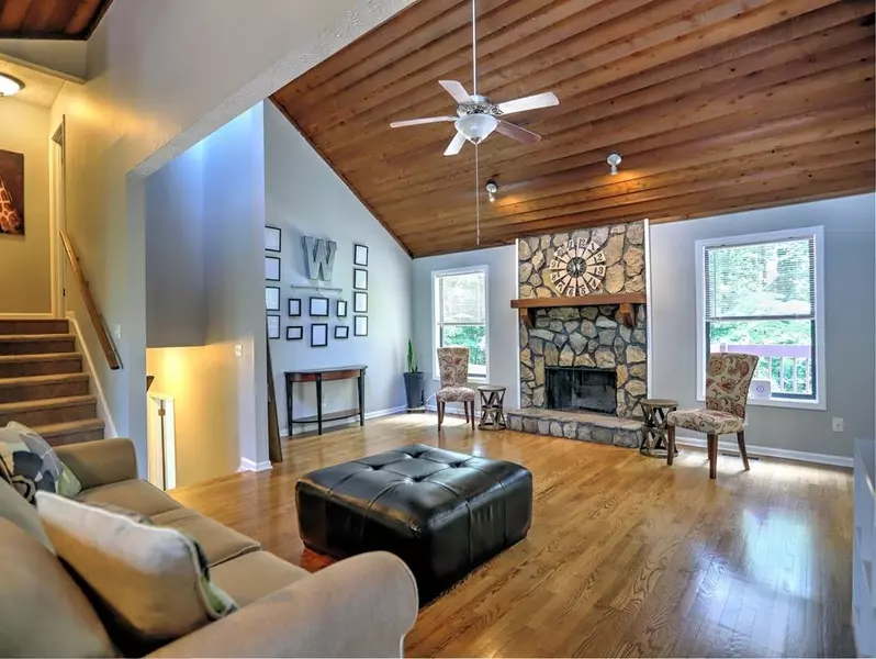 2240 Piedmont Forest DR, Marietta, GA 30062