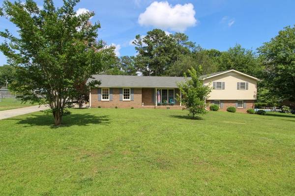 29 Montre CIR SE, Silver Creek, GA 30173