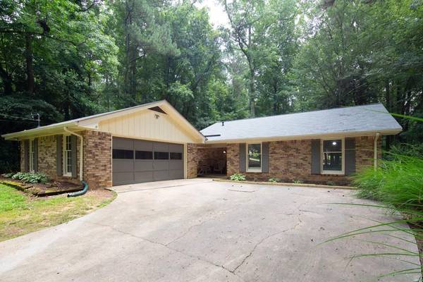 230 Ridge RD,  Tyrone,  GA 30290