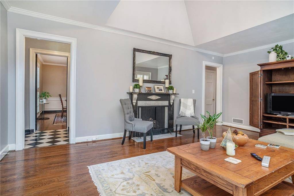 Atlanta, GA 30305,2391 Hurst DR NE