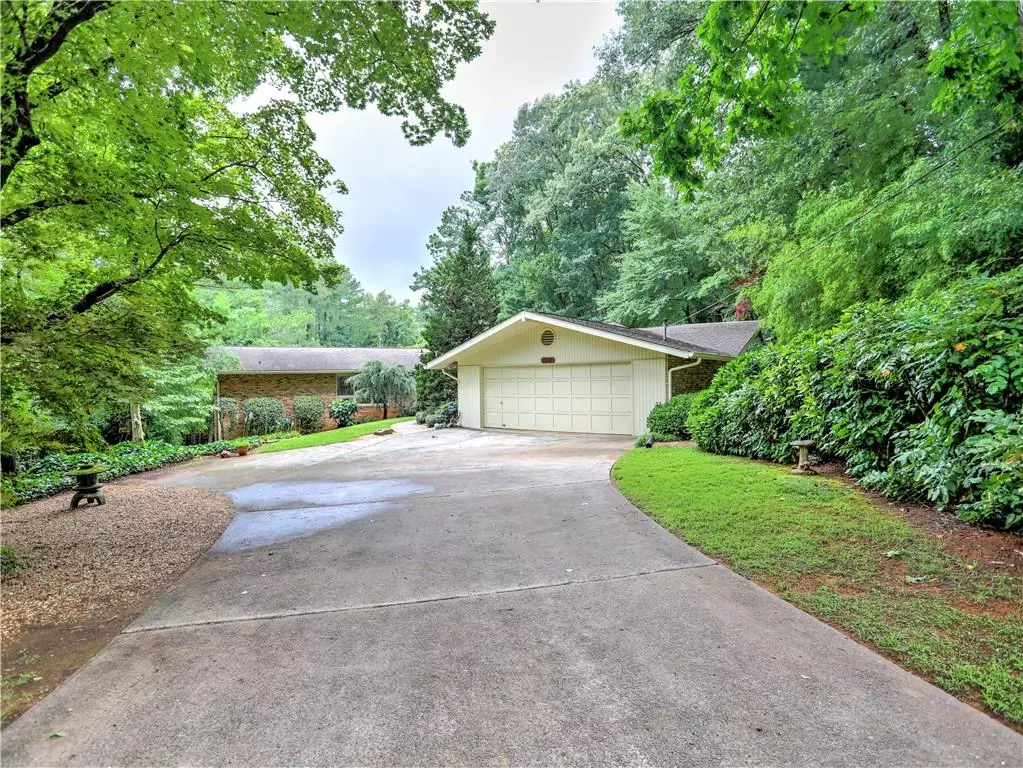 Roswell, GA 30075,1210 Lake Crest TER