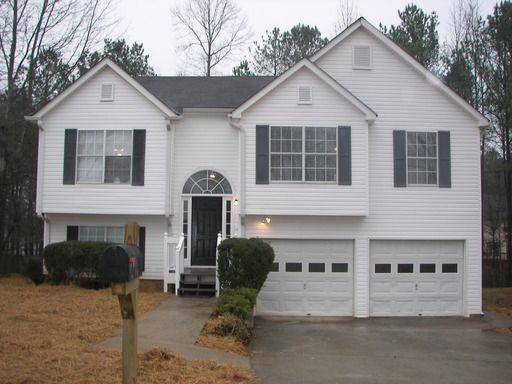 6383 Hillview LN, Douglasville, GA 30134