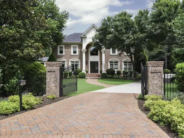 Alpharetta, GA 30004,620 Elizabeth Oak CT