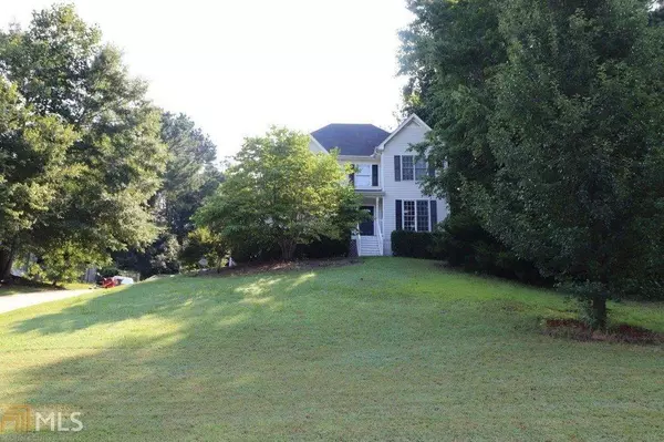 795 Abbington LN, Douglasville, GA 30134