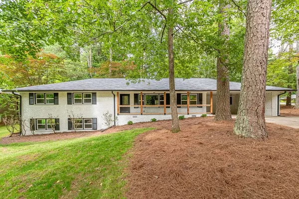 2301 Crestcliff DR, Tucker, GA 30084