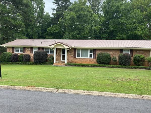 3659 Vicki LN, Douglasville, GA 30135