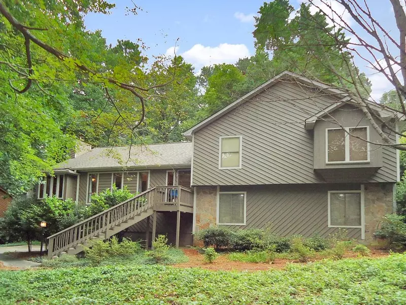 3585 Scotts Mill RUN, Peachtree Corners, GA 30096