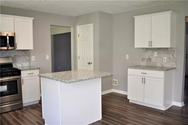 Loganville, GA 30052,3631 Coveside CT