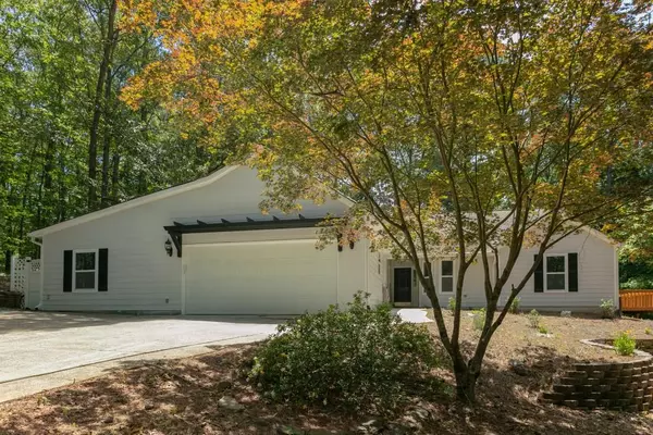 1302 Bass DR, Woodstock, GA 30189