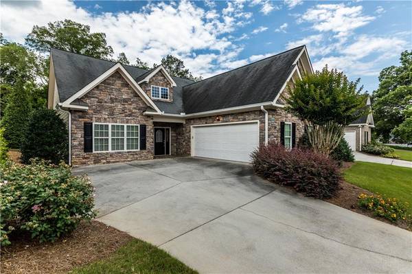 209 Maplecrest LN, Rome, GA 30161