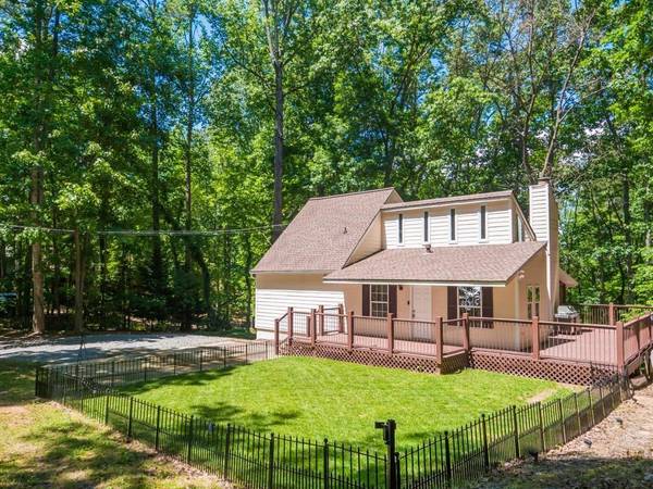 6047 Lake Lanier Heights RD, Buford, GA 30518