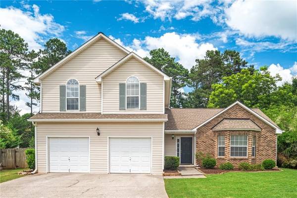 28 Bentgrass CT, Dallas, GA 30157