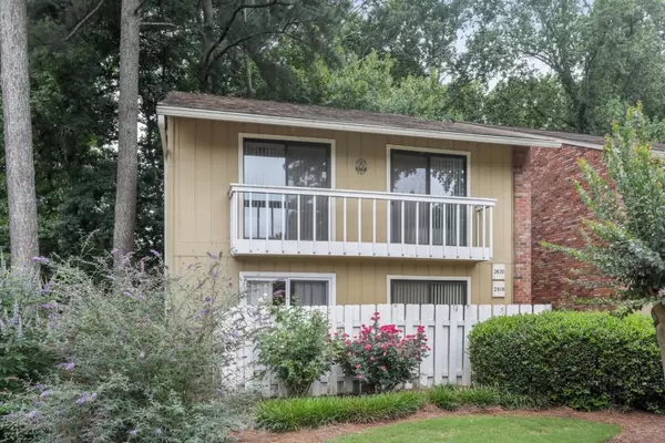 2618 Stoney CRK, Marietta, GA 30067