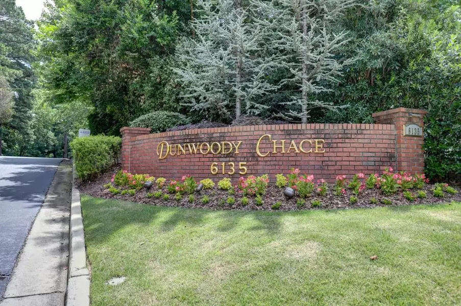 505 Dunwoody Chace, Atlanta, GA 30328