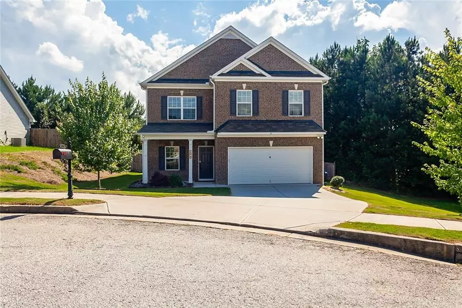 3795 Hawk Tail DR, Loganville, GA 30052