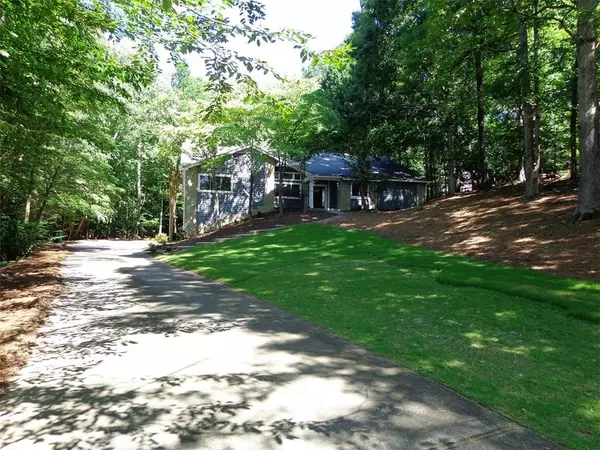 Johns Creek, GA 30022,10490 Saint Simonds CT