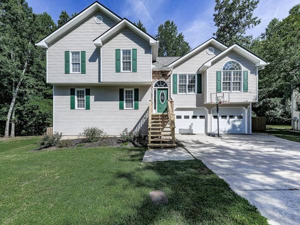 953 Taylors Farm CT, Canton, GA 30115