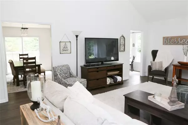 Woodstock, GA 30188,342 Honeysuckle TER