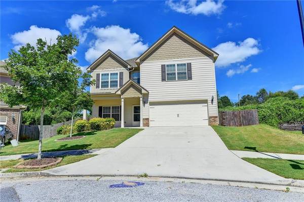 394 Strawberry WALK, Loganville, GA 30052