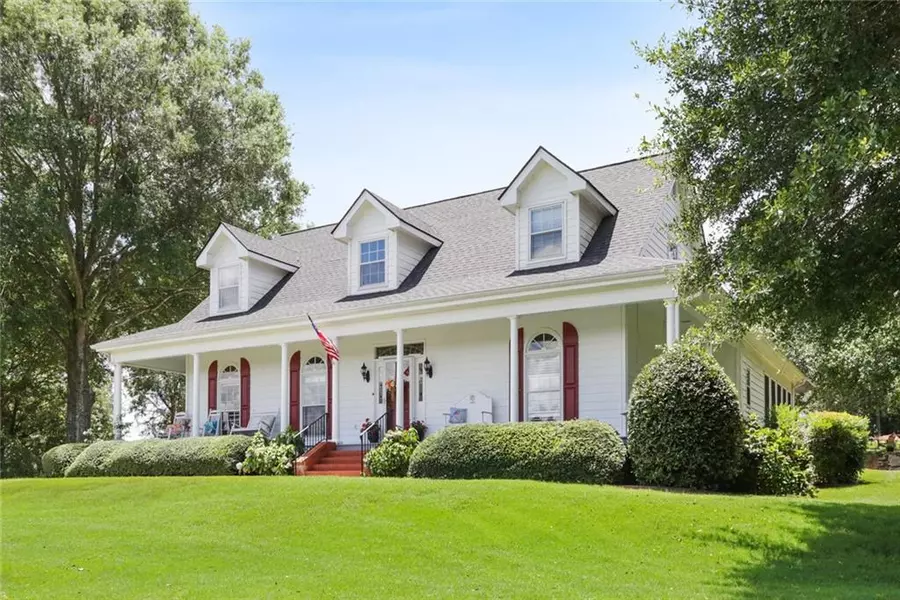 2995 Camp Mitchell RD, Loganville, GA 30052