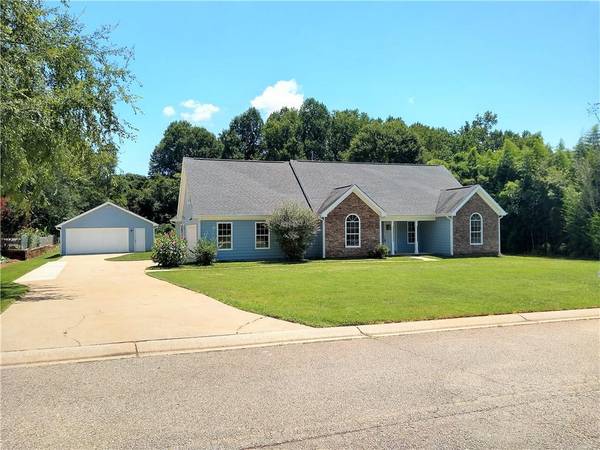 93 Mcever LN, Hoschton, GA 30548