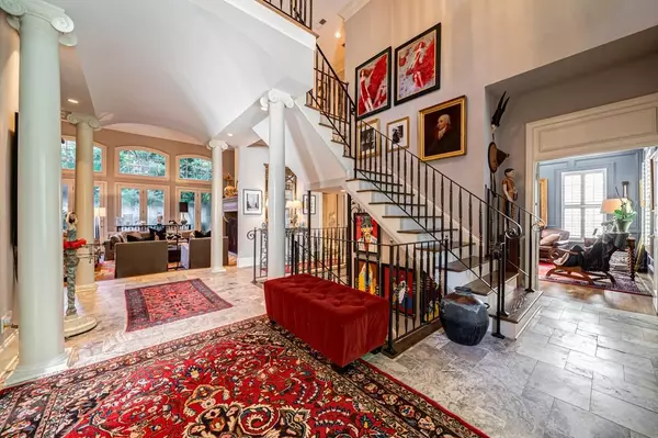 Atlanta, GA 30327,60 Asheworth CT NW