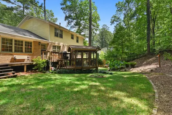 Roswell, GA 30075,4632 Mountain Creek DR