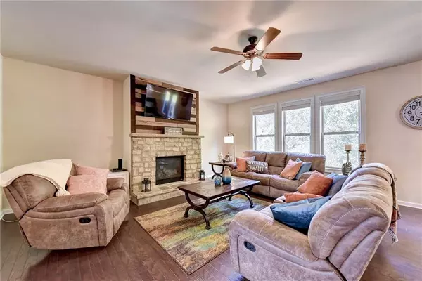 Flowery Branch, GA 30542,5920 Park Bay CT