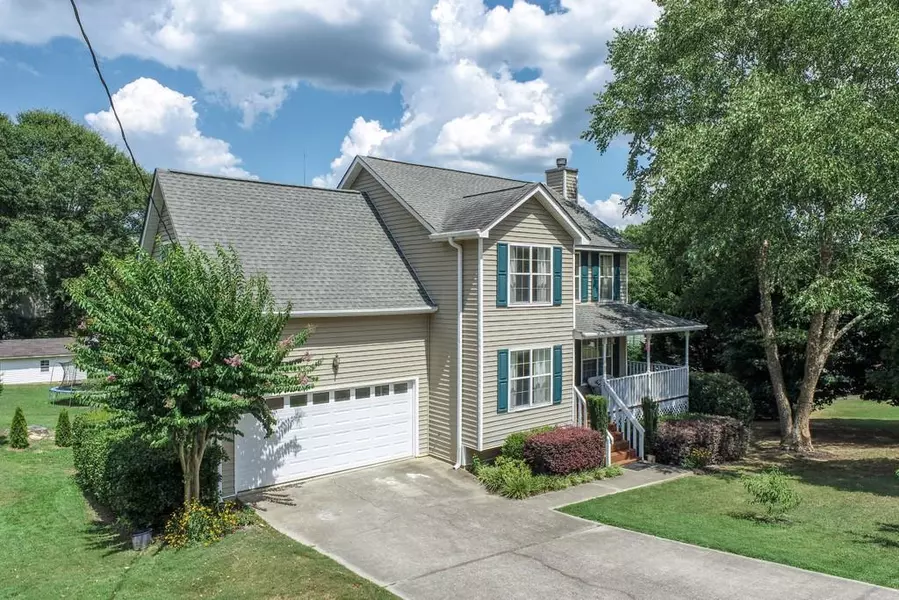 7205 Tascosa DR, Flowery Branch, GA 30542