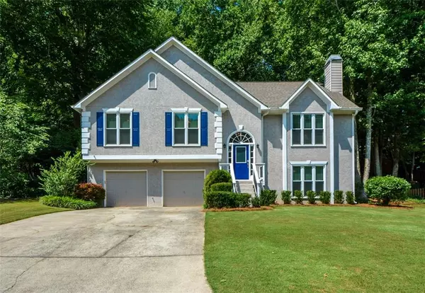 317 Summerchase LN, Woodstock, GA 30189