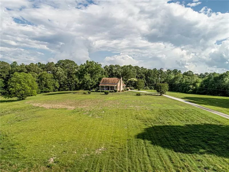 4530 A Guthrie Cemetery RD, Loganville, GA 30052