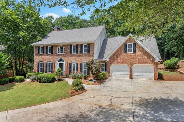 2100 Azalea DR, Roswell, GA 30075