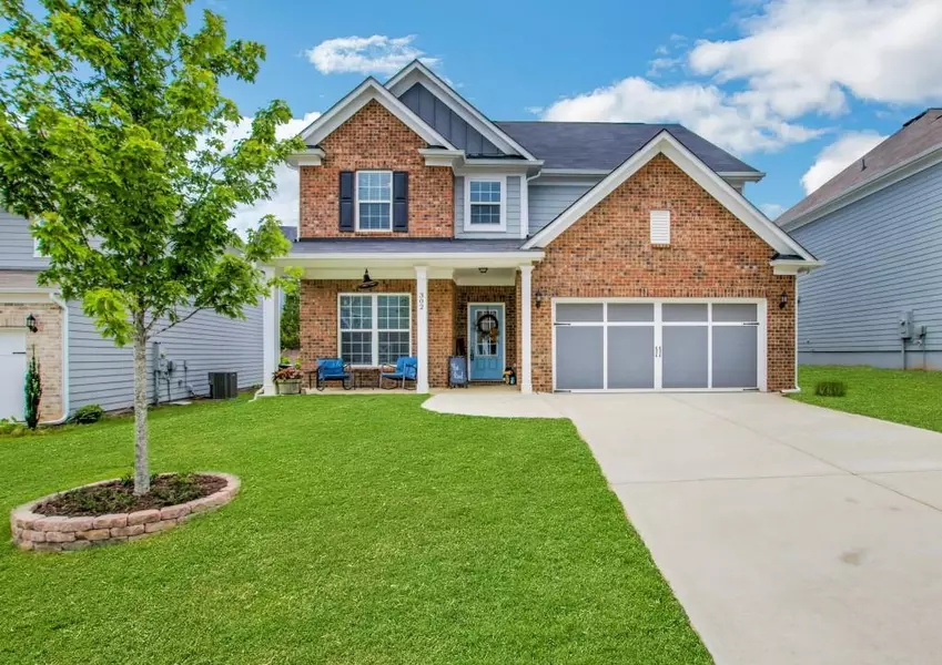 302 Pebblestone LN, Canton, GA 30115