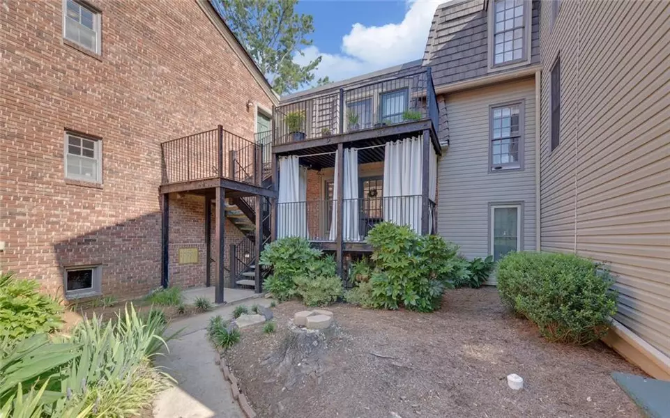 3091 Colonial WAY #I3, Atlanta, GA 30341