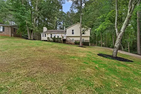 521 Creekwood PASS, Dallas, GA 30157