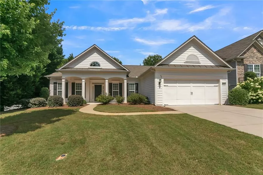 6467 Autumn Crest LN, Hoschton, GA 30548