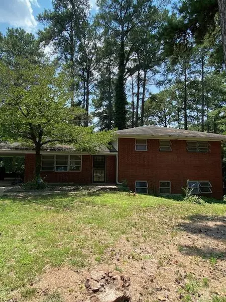 2752 Arrowood DR, East Point, GA 30344