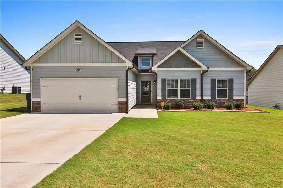 241 Summergate LN, Villa Rica, GA 30180