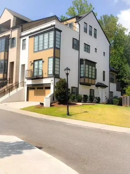 400 Altissimo DR #10, Alpharetta, GA 30009