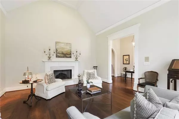 Atlanta, GA 30327,2945 Nancy Creek RD NW