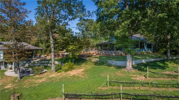 Sautee Nacoochee, GA 30571,1299 Highway 17