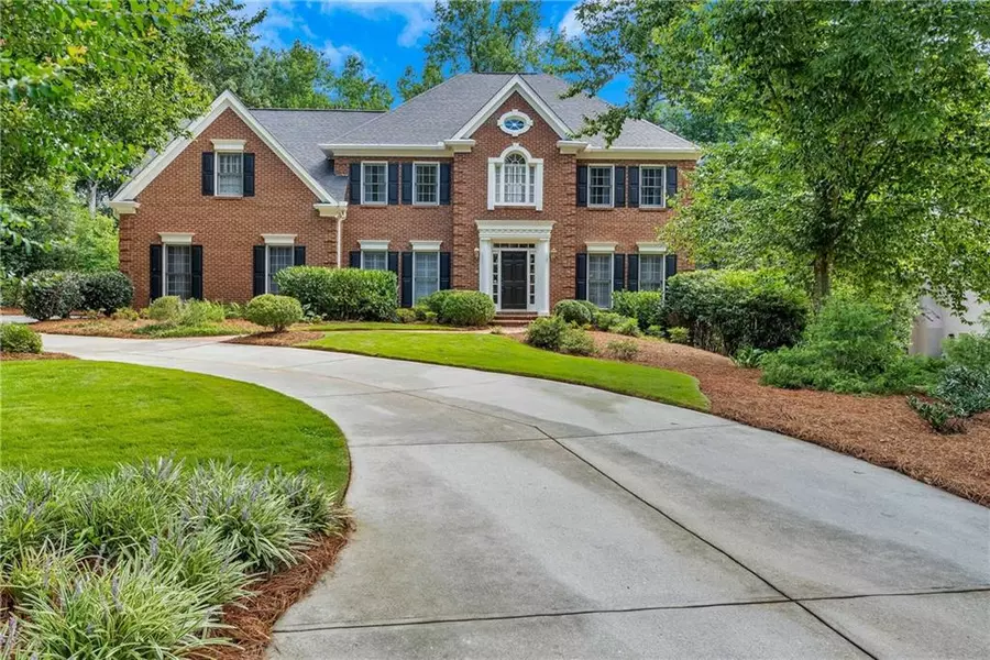 5339 Brooke Farm DR, Dunwoody, GA 30338