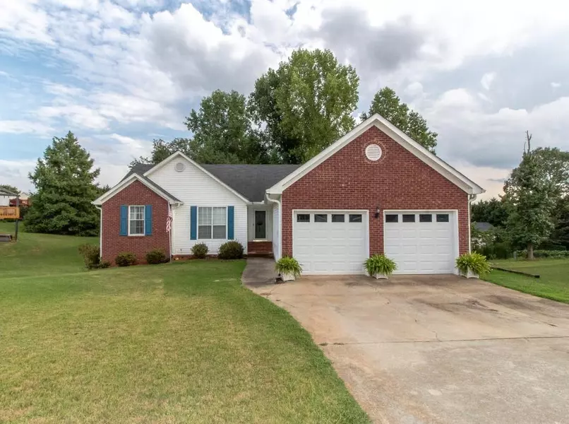 5412 Riverchase DR, Flowery Branch, GA 30542