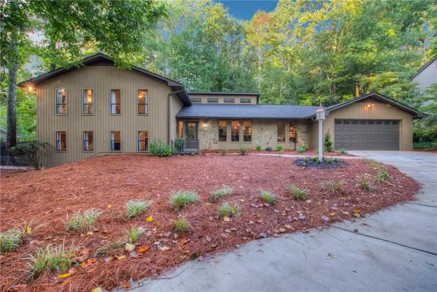 2537 Chimney Springs DR, Marietta, GA 30062