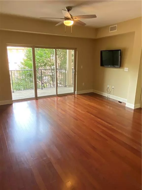 Atlanta, GA 30339,200 River Vista DR #406