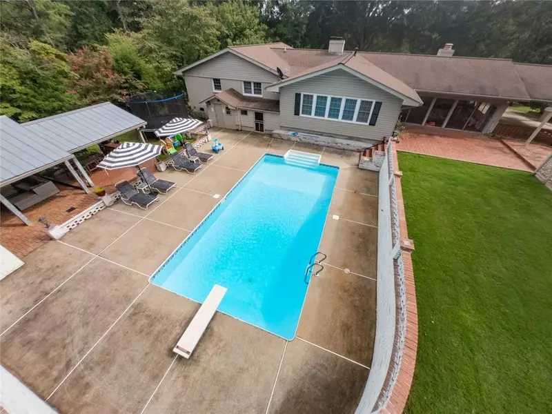 7135 Forest DR SE, Covington, GA 30014